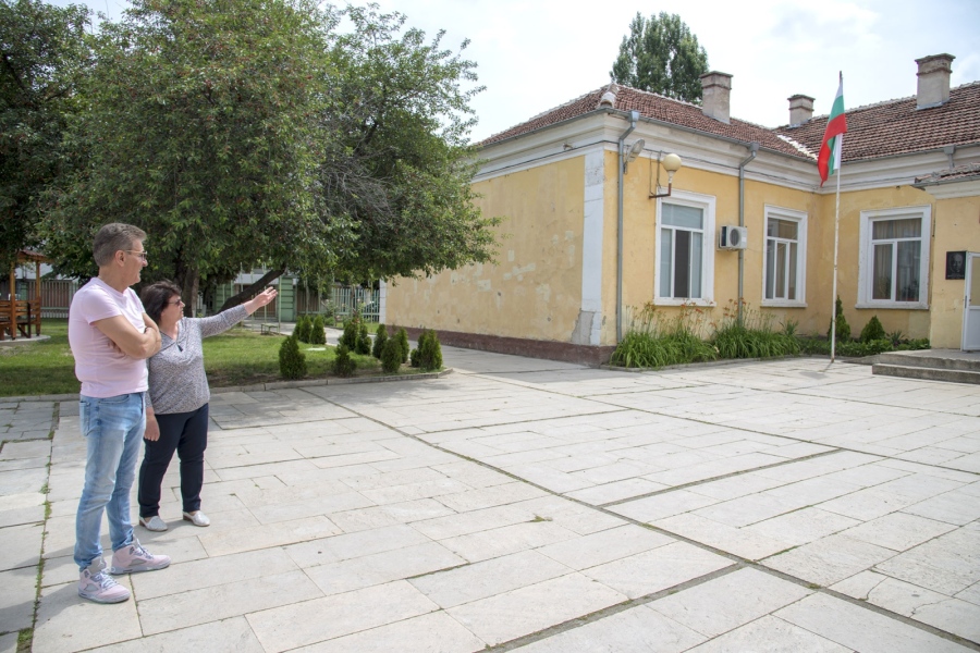 Кметът Тодор Попов пое ангажимент ОУ „Н. Фурнаджиев“ да бъде санирано с общински средства