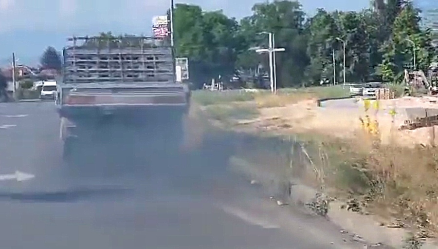 Читатели: Гробници на четири колела ни одимяват, къде е КАТ?! /ВИДЕО/