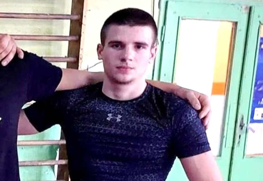Първо в “Знаме“: Убиецът от Пазарджик сам се предал на полицията, в момента показва къде е хвърлил ножа