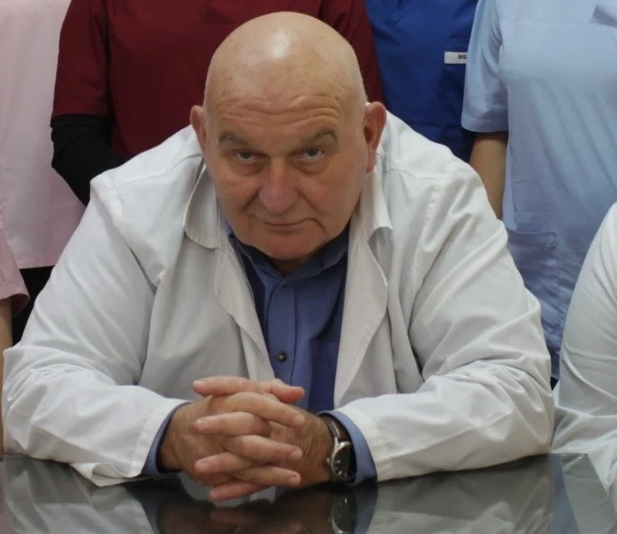 Напусна ни д-р Светлозар Гюзелев
