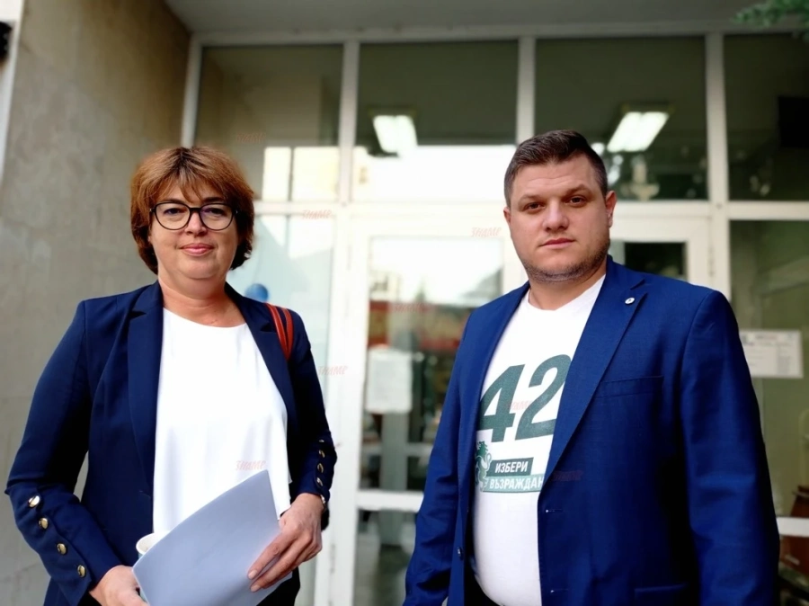 Кандидатът на ”Възраждане” Мариела Петрова: И Лесичово е обект на изборен туризъм! Областният управител трябва да се намеси!