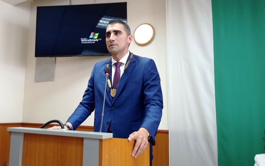 Куленски запретна ръкави, още преди встъпването си в длъжност
