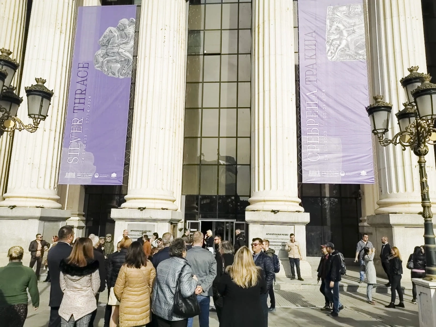 В Скопие блести и среброто от Пистирос