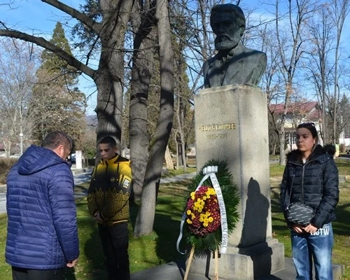 Панагюрище почете видния възрожденец Нешо Бончев