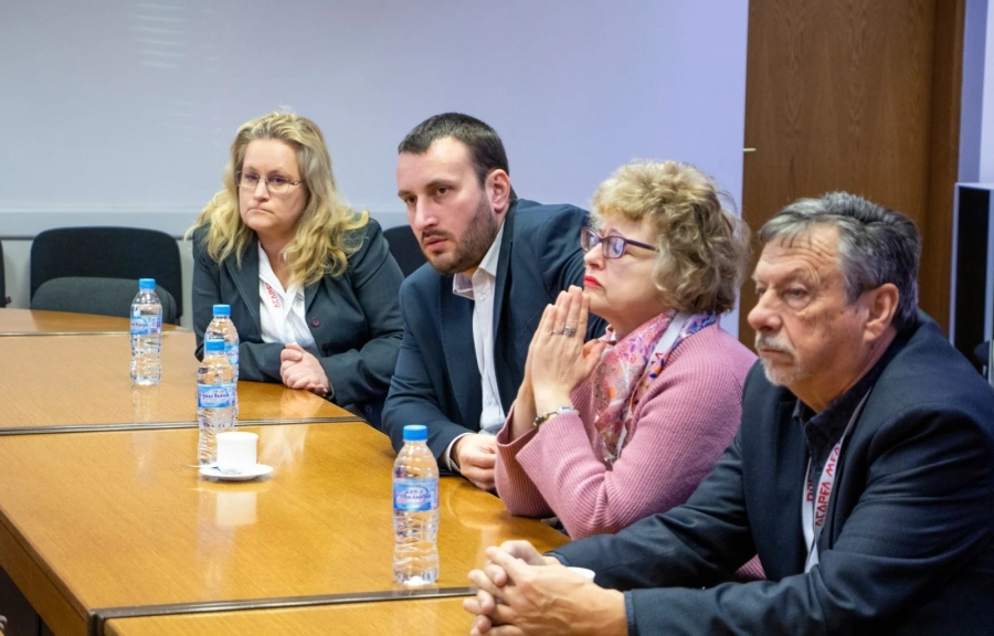 Мениджъри от „Биовет“АД и учители посетиха „Асарел-Медет“АД за обмяна на опит относно дуалното обучение