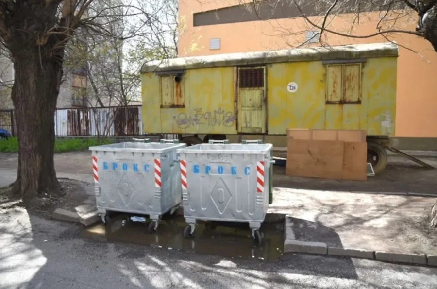 Словесна престрелка за сметопочистването - цената на новата поръчка е с 1 милион лева по-ниска, отговори кметът на “Новото време“