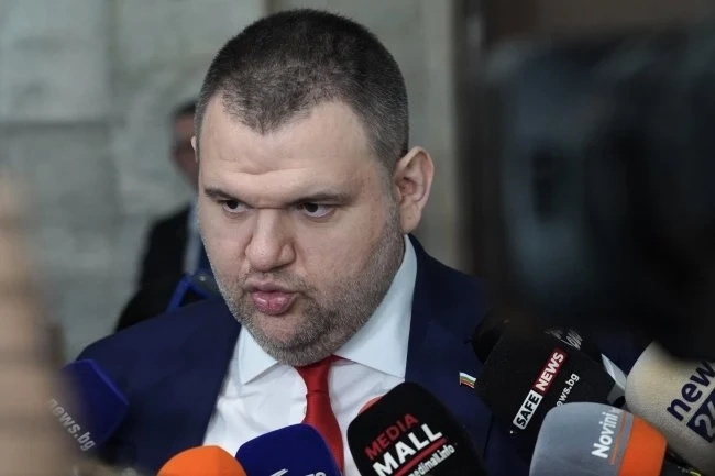 Делян Пеевски, председател на ДПС: Няма да допуснем номера с „Врага ДПС“. Нашите хора са първа класа, като всички български граждани и ние, които ги представляваме очакваме другите партии да искат нашата подкрепа пред всички нас и пред всички избиратели