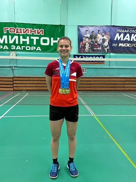 Гери Павлова е абсолютна 4-кратна университетска шампионка! Медали и за по-малките бадминтонисти на Неделчо Кесов