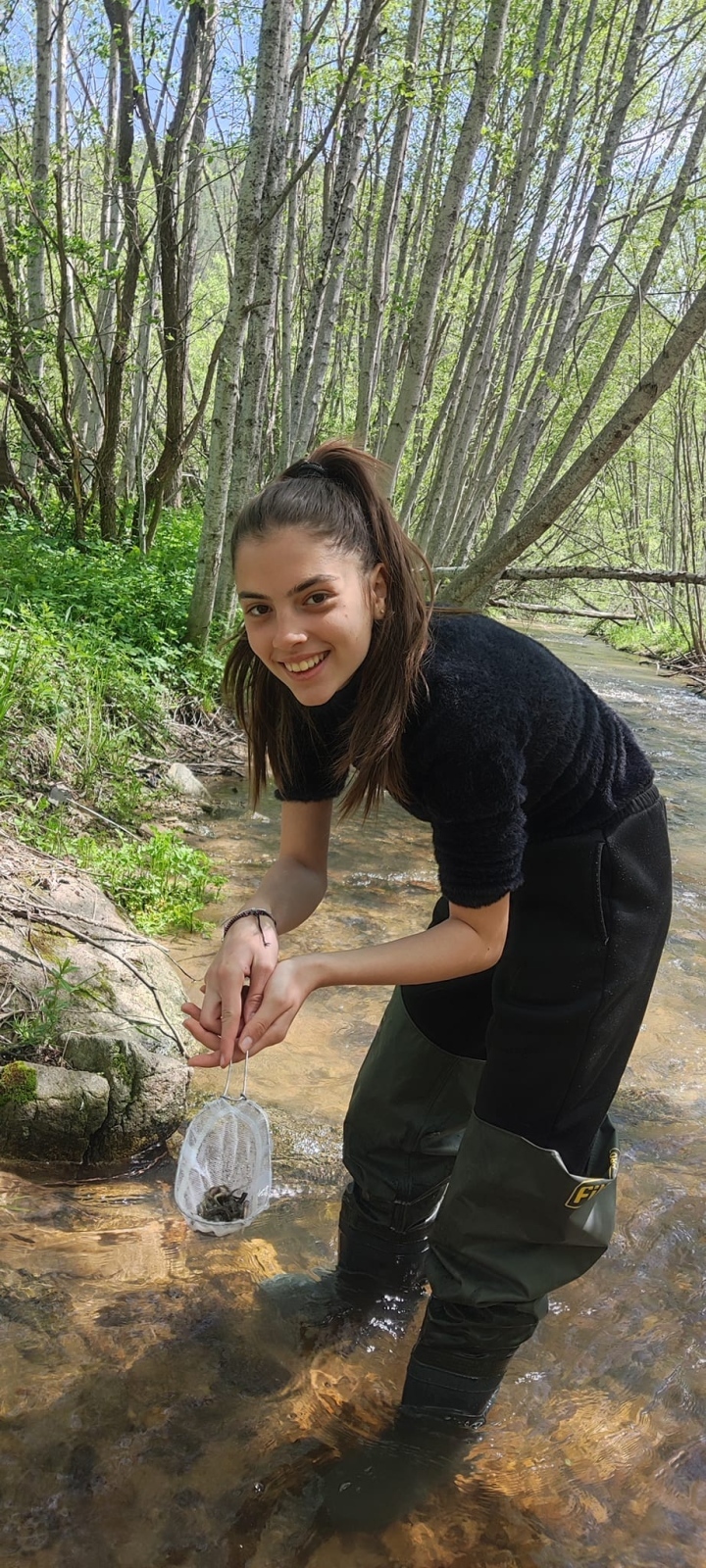 Най-мащабното и пълно зарибяване на река Чепинска организираха от НИЛЕТ