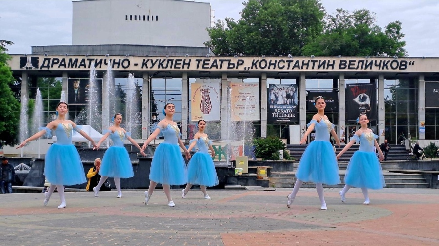 Тази вечер е годишният концерт на балетна школа „Марина“