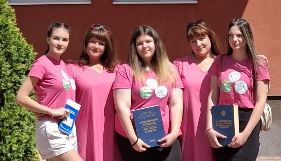 Четвърти на Европейската олимпиада по статистика! Браво на Ани, Божидара, Мелиса и на госпожите Гълъбинови!
