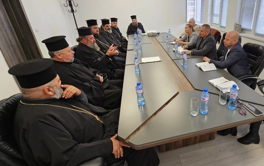 Кметът се срещна със свещеници от Панагюрска духовна околия