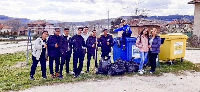 За поредна година Община Стрелча и ЕКОПАК България организират кампания за обучение и мотивиране на учениците за разделното събиране и рециклиране сред деца и ученици над 5 годишна възраст под името „Екоклас“