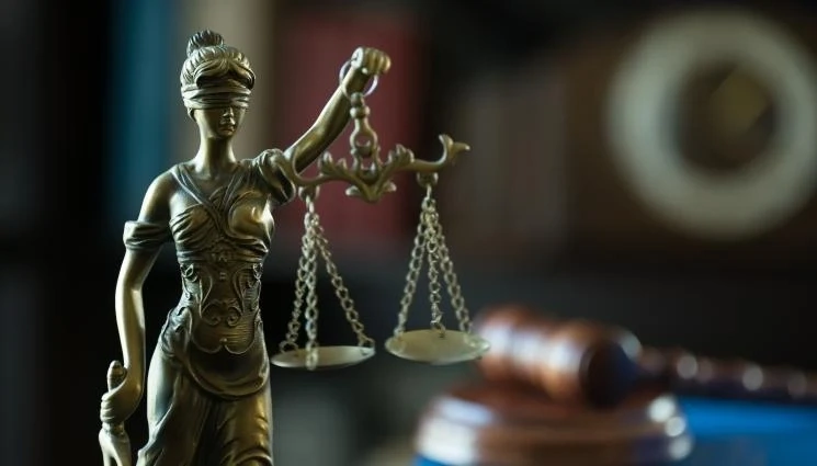 7 години затвор получи водач на „Майбах“ за катастрофа със загинал, шофирал е със 141 км/ч и 1.02 промила на пътя Пазарджик-Пловдив
