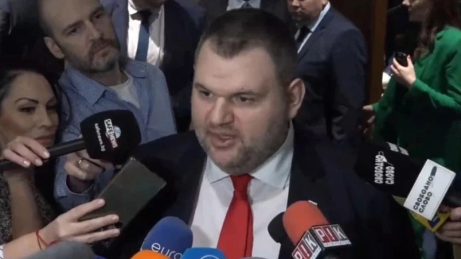 Пеевски: Цените растат, хората мизерстват, а парламентът не работи