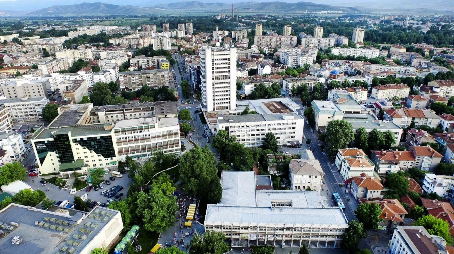 Населението в трудоспособна възраст продължава да се топи