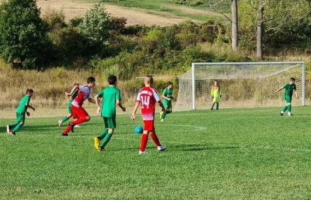 За шести път детски футболен турнир „Peshtera cup 2025“