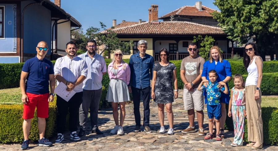В Панагюрище: Наградиха отличените в конкурса за “Най-добра снимка на фойерверки“