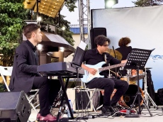 Тази година “Jazz Велинград“ ни върна в златните години на българската музика. Първа джаз вечер огласи и панагюрската публика