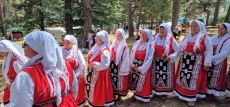 Откриха IX-я Национален фолклорен събор в Свети Константин - над 790 изпълнители излизат на сцената, малчуганите най-доволни от Иван Звездев