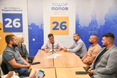 Тодор Попов и младите кандидат-съветници искат надграждане, а не затриване на местната политика за подрастващи