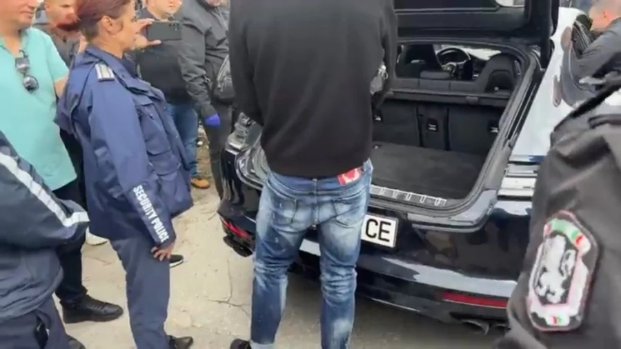 Напрежение в Огняново, опитаха граждански арест, полицията се намеси, има задържани