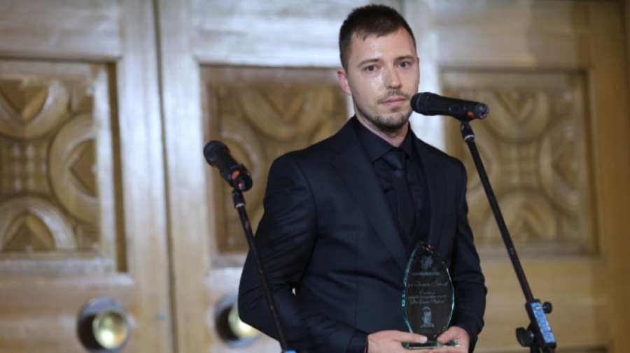 Д-р Димитър Бакалов е носител на престижната награда „Д-р Стефан Черкезов“ за лекарска всеотдайност и етика