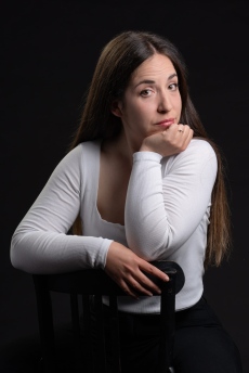 След като автобусен шофьор връща забравена чанта с портмоне, яйца и козунаци на разсеяна внучка, баба й го изненадва с Великденска почерпка години наред