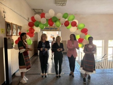 Откриха STEM център и в ОУ “Христо Ботев“ в Сарая