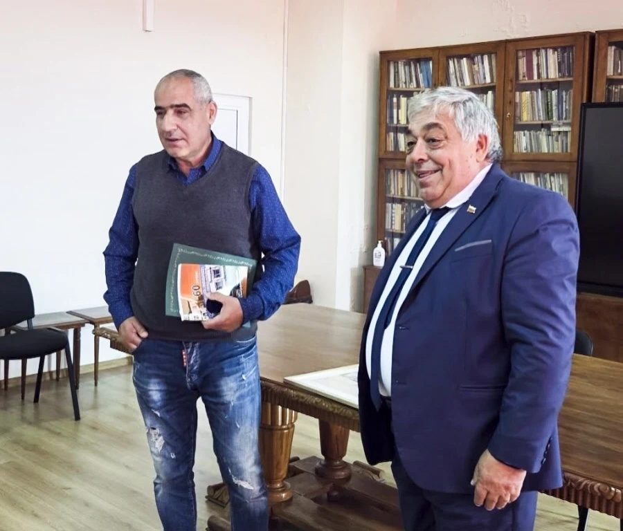 Пазарджишкият предприемач Роман Цветков стана посланик на библиотеката