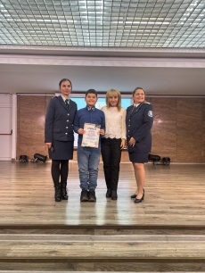 Наградиха малък полицай от Панагюрище и служители на МВР от Пазарджик и Пещера послучай професионалния празник 8 ноември