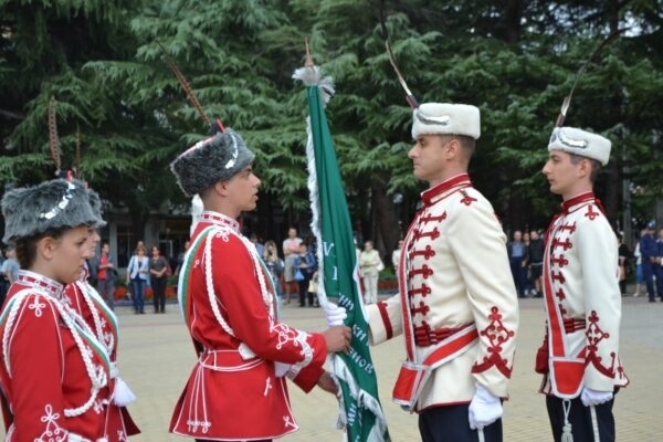 Днес връчват знамето на XXV Ученически гвардейски отряд при ОДК – Пещера