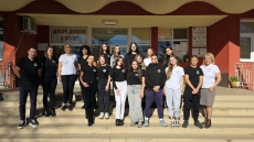 И учителите ще носят униформи в Професионалната гимназия по икономика и мениджмънт в Пазарджик