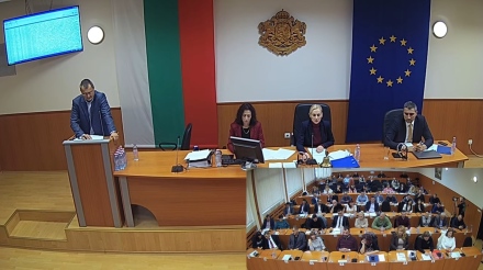 Общинските съветници освободиха от ТБО читалищата в община Пазарджик и ВиК, с проект ще се търсят пари за ученици с таланти