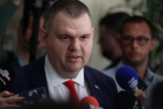 Делян Пеевски: Няма да има класи. Всички хора са еднакви и ние ги пазим
