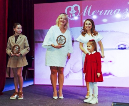 Плакет “Ангел на надеждата“ за зам.-кмета Веселина Милкова