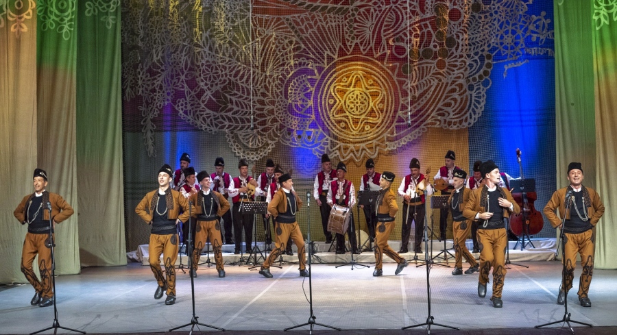 Бургас „открадна“ домакинството на Празниците на професионалните фолклорни ансамбли