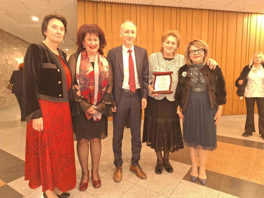 Виолета Паева е удостоена с наградата „Директор на годината 2025“ от СБУ