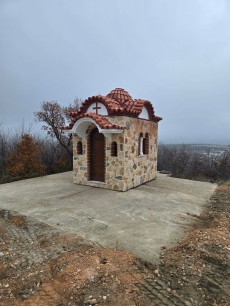 Днес параклис „Кръста“, съграден в Солун, зае мястото си до 14-метровия кръст край Величково