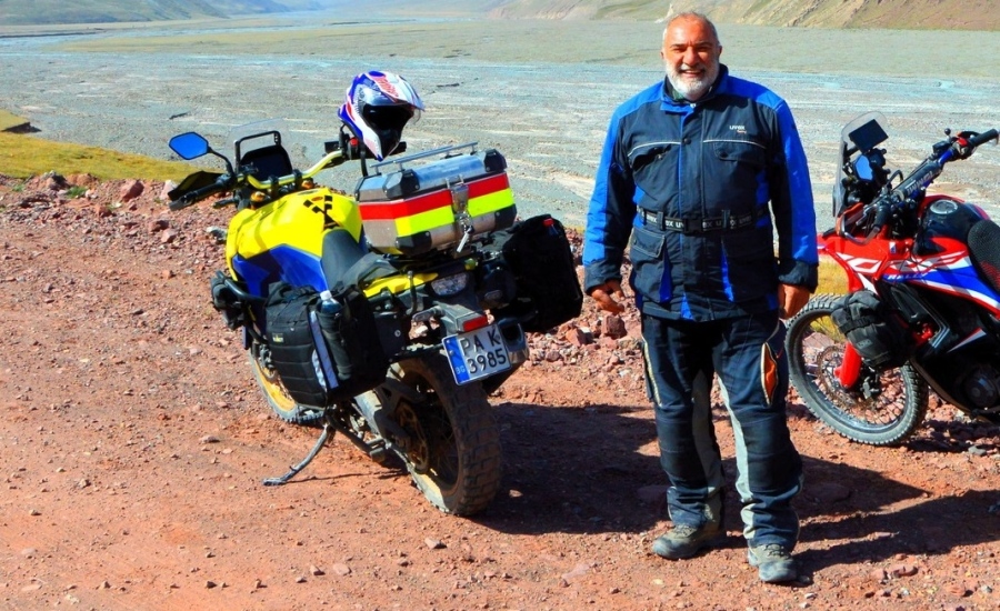 Мотопътешествието на Владич /3/: Потегляме на път в Киргизстан