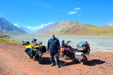 Мотопътешествието на Владич /6/: Вече сме в Таджикистан… и за малко в Китай