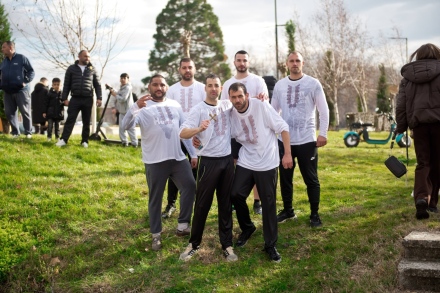 Измежду 45 смелчаци в Септември Георги Атанасов и тази година извади кръста на Богоявление