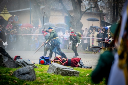 Барут, огън и дим: Вълнуваща и впечатляваща бе възстановката на Освобождението на Пазарджик отпреди 148 години