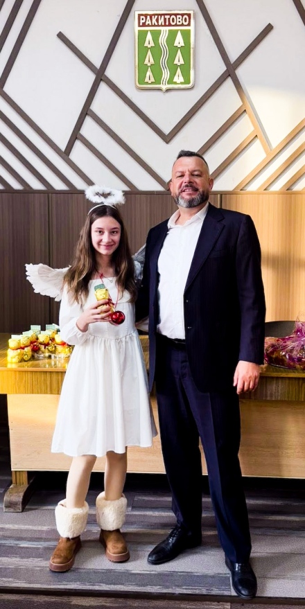 Награди за 55 деца и млади добротворци