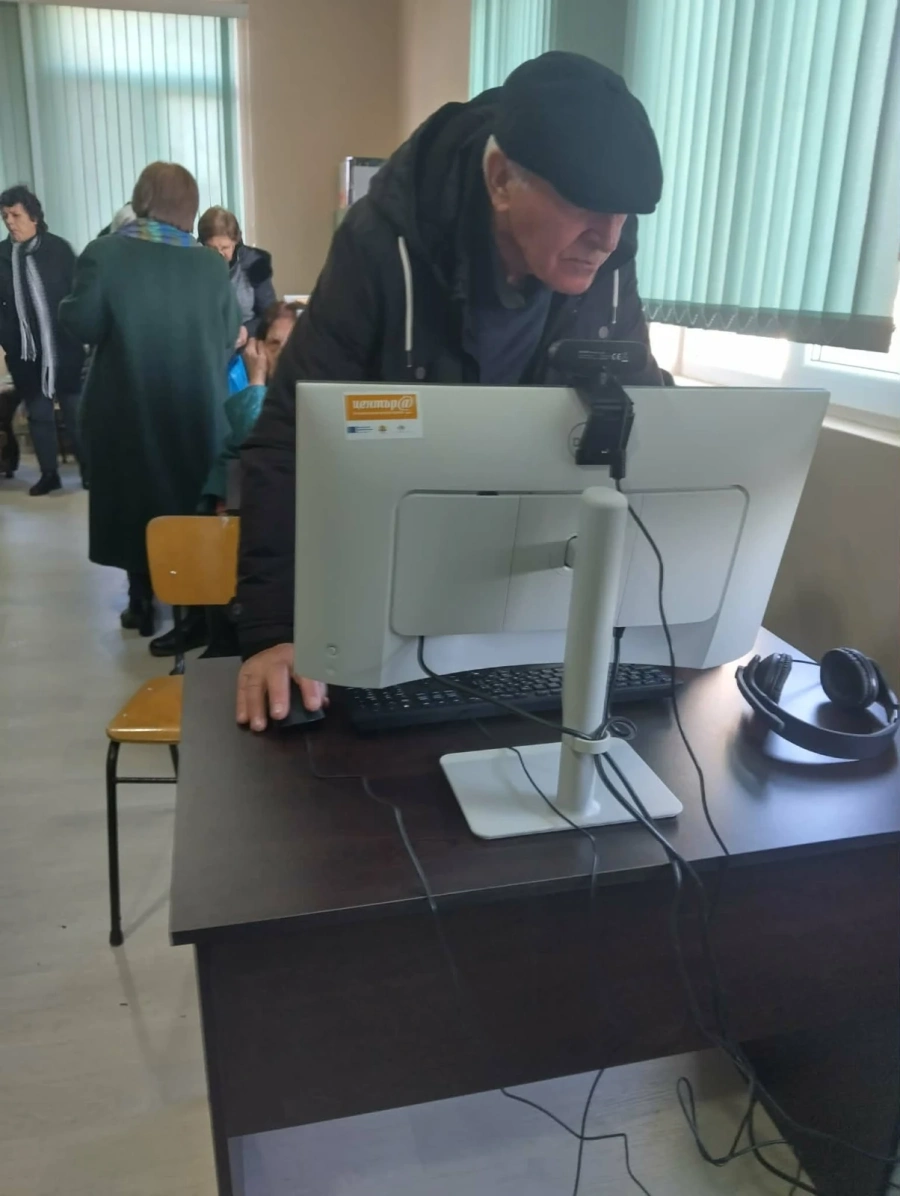 В Пищигово осветиха и прерязаха лентата на новия читалищен Дигитален клуб