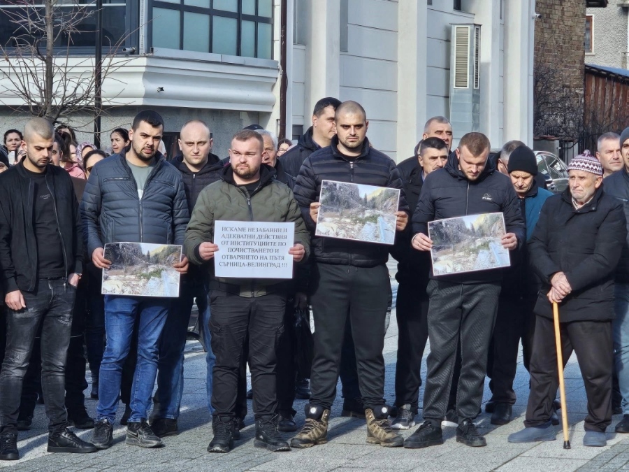 Делян Пеевски лично се ангажира проблема със затворения път Велинград-Сърница да бъде решен