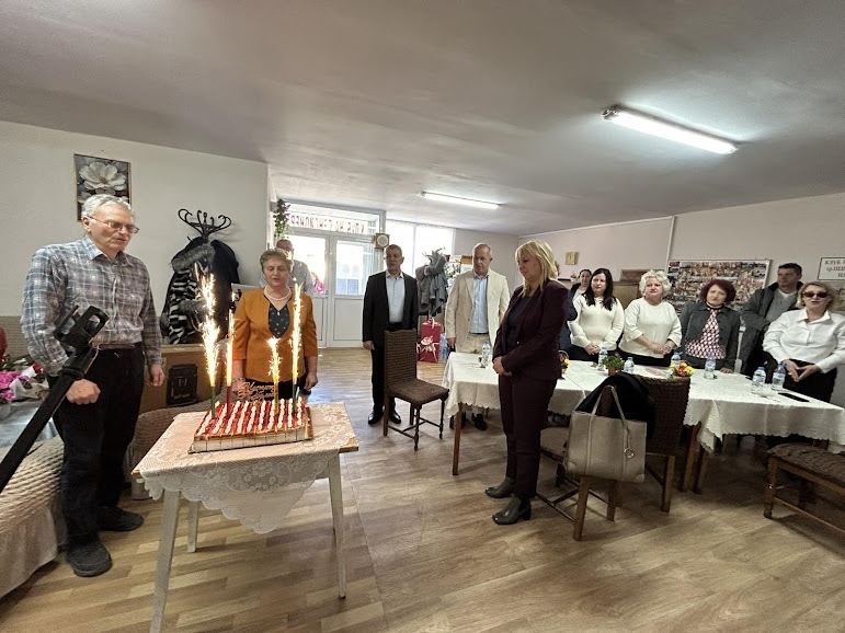 Пещерският пенсионерски клуб „Надежда“ стана на половин век