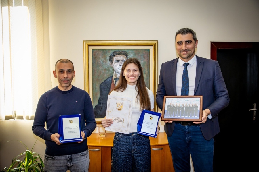 Кметът награди европейска шампионка Гергана Павлова и младите таланти на ФК „Хебър“