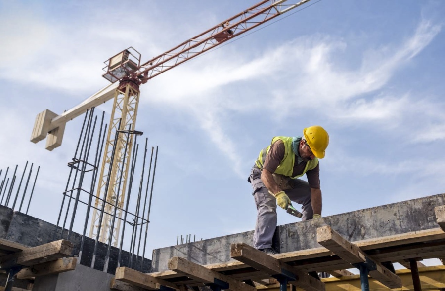 Разрешителните за строеж са със 70% повече, откогато еврото бе далеч през последните 3 месеца на 2025 г.