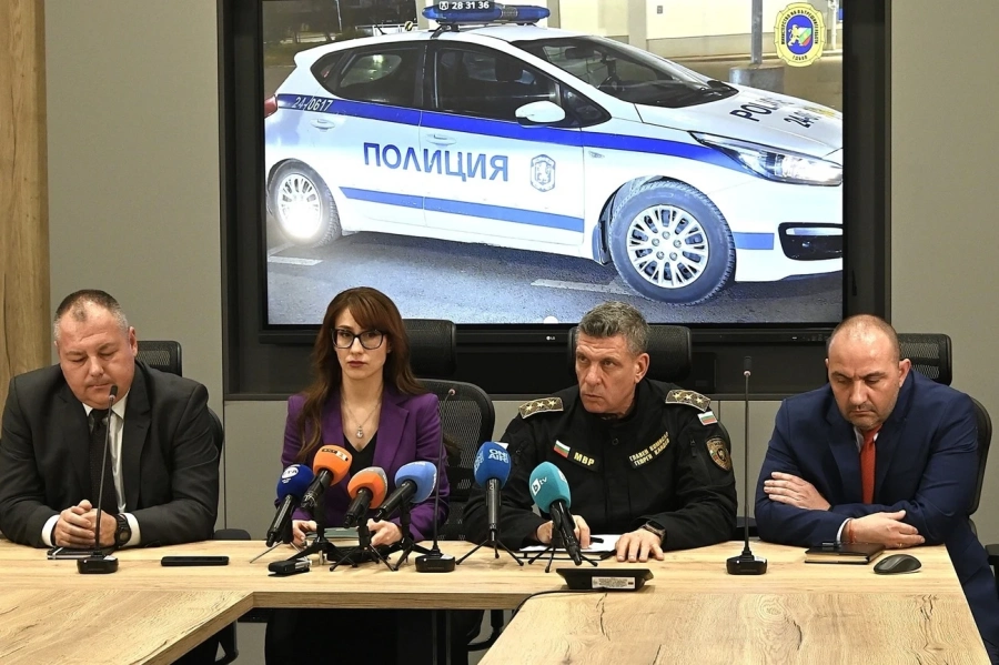 СГП привлече като обвиняеми петимата, от които иззеха кило кокаин и 1,2 милиона фалшиви евро, 451 000 от които от мъжа с къща в Пазарджик